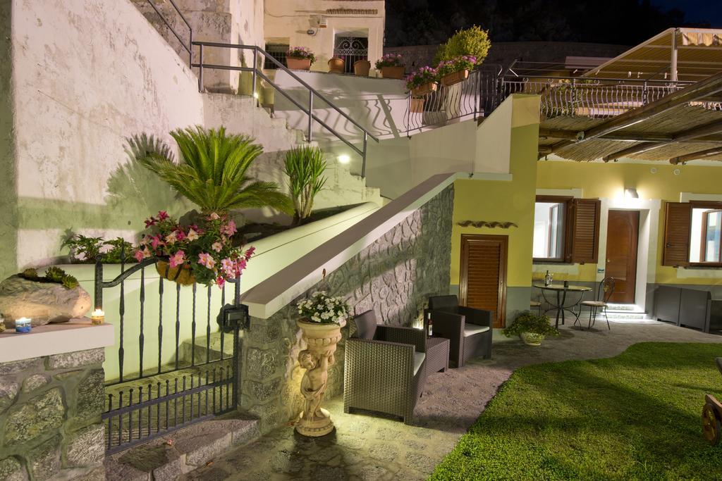 La Mela Blu Bed & Breakfast ฟูโรเร ภายนอก รูปภาพ