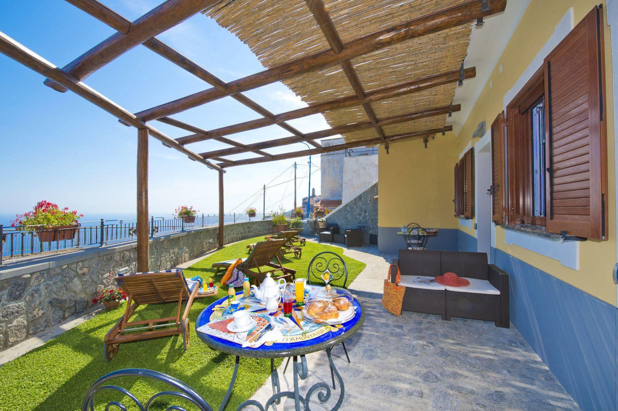 La Mela Blu Bed & Breakfast ฟูโรเร ภายนอก รูปภาพ